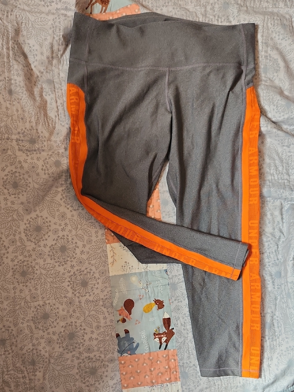 Under Armour Gray Capri Leggings